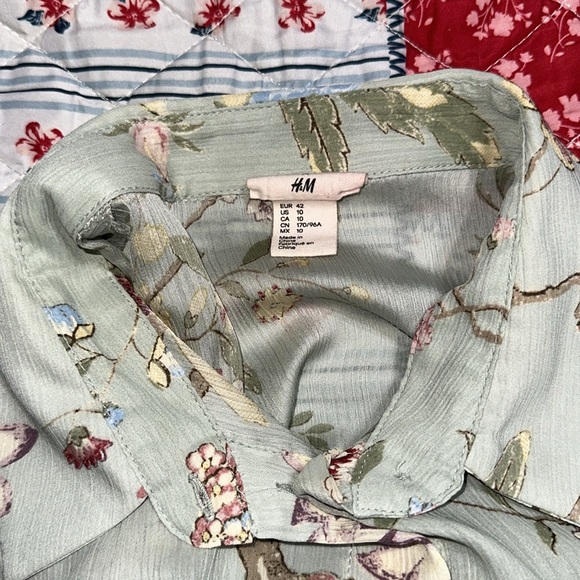 Blouse - Picture 3 of 4